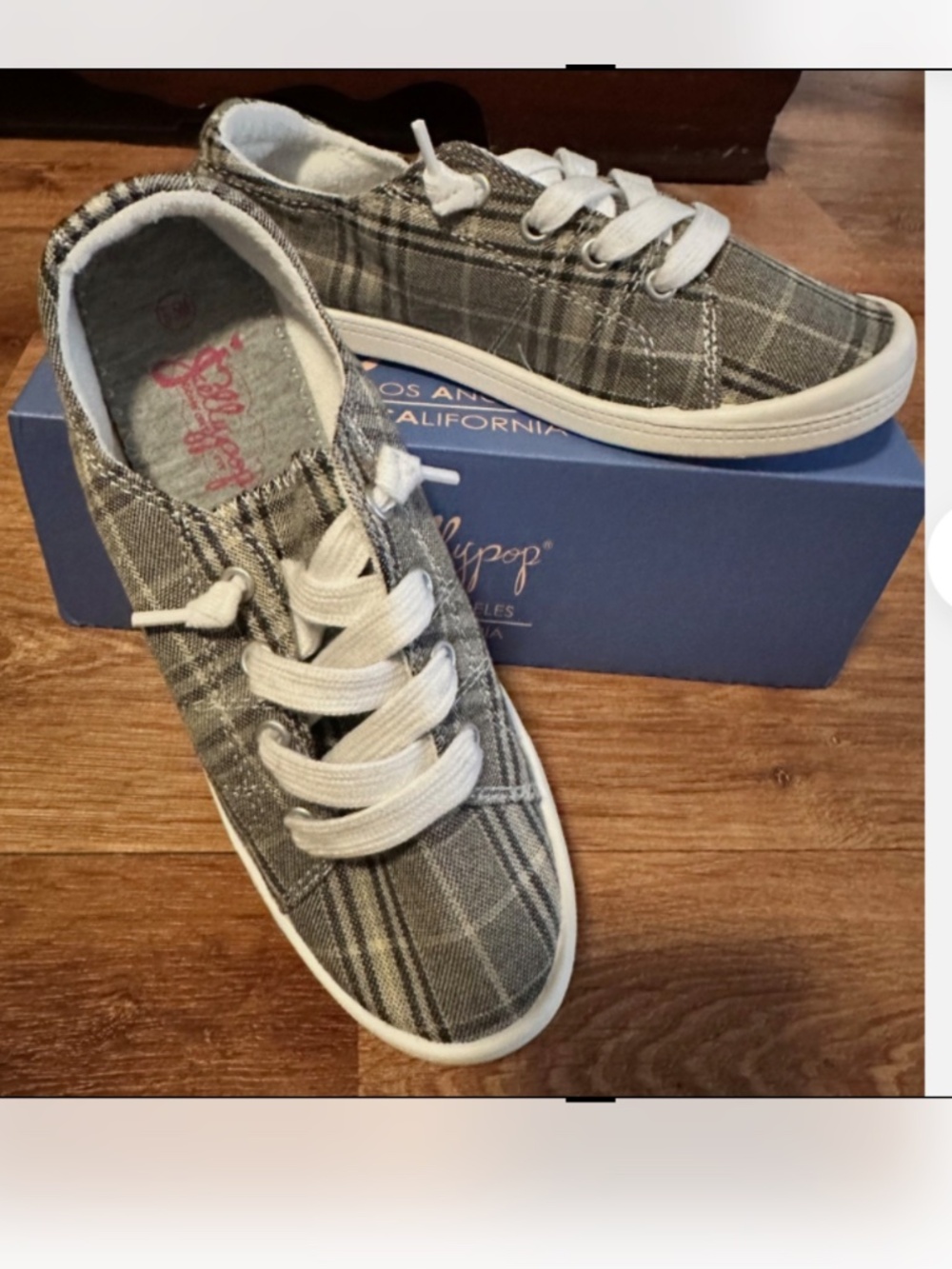 Jelly Pop Sneakers Women’s 6.5